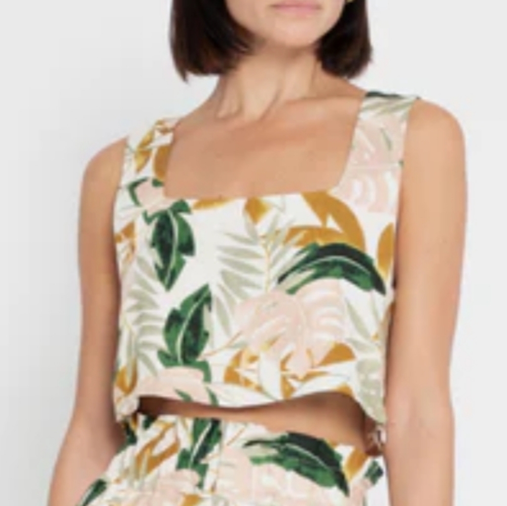 o.p.t~ Lupita palm leaf print crop top. Sz M